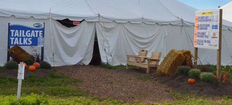 2016_Day3-034 Exhibitor